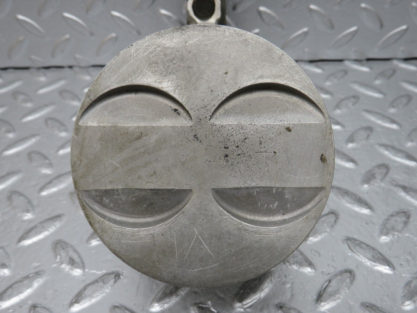 0002 Mercedes-Benz W116 350SE Piston With Connecting Rod 92.00 mm