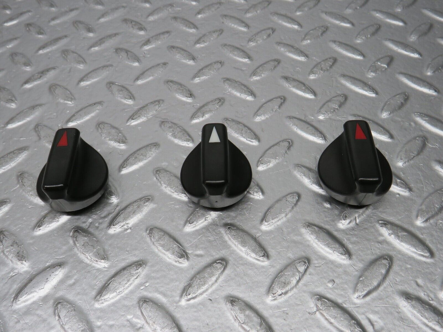 30726 Mercedes-Benz W201 190E 2.0L Heater Control Knob Set