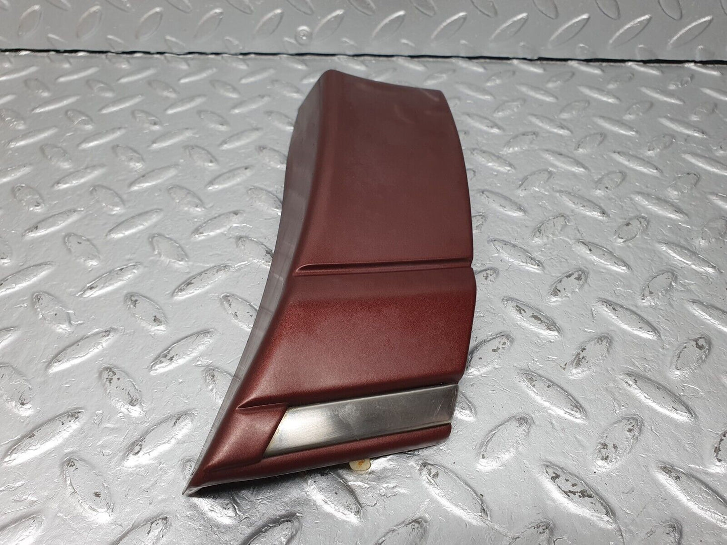 40956 Mercedes-Benz W126 300SE Rear Left Fender Lower Trim 1266904140