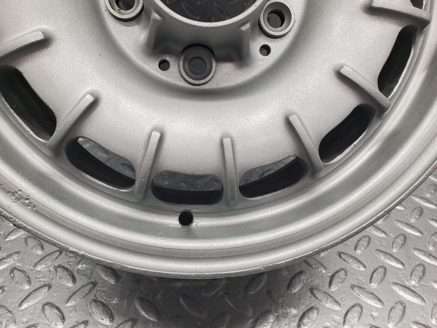 46813 Mercedes-Benz Alloy Wheel Mexican Hat 6Jx14H2 ET30 1084000902