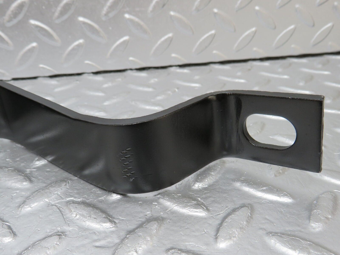 33555 Mercedes-Benz C107 R107 Front Left Bumper Bracket