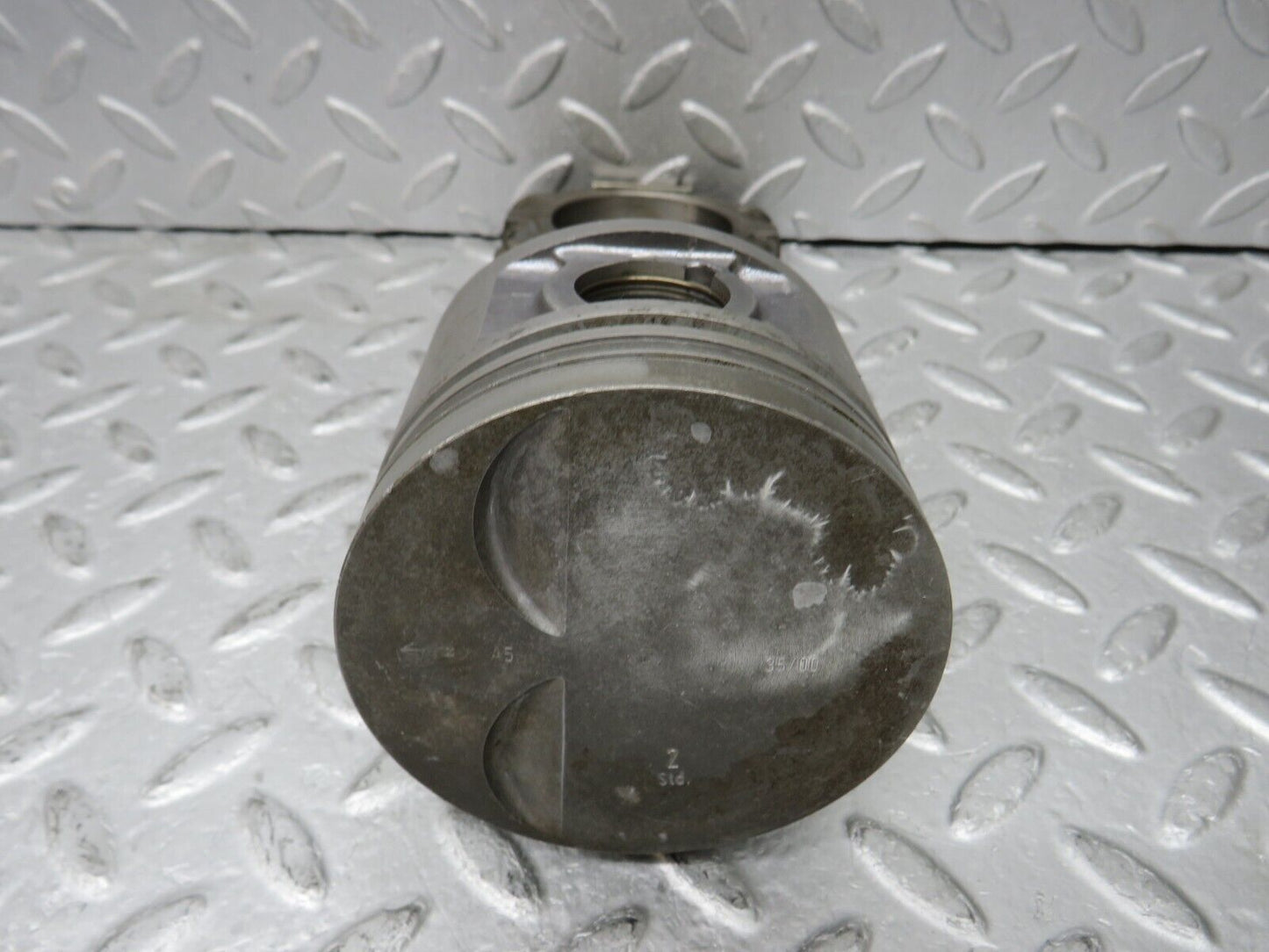 37630 Mercedes-Benz W109 300SEL Piston With Connecting Rod 91.5 mm