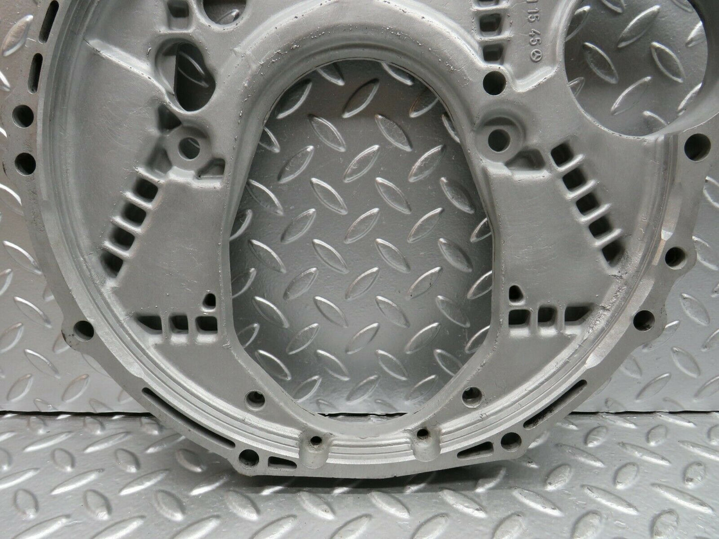 24065 Mercedes-Benz W123 280E Gearbox Flange 1100111545