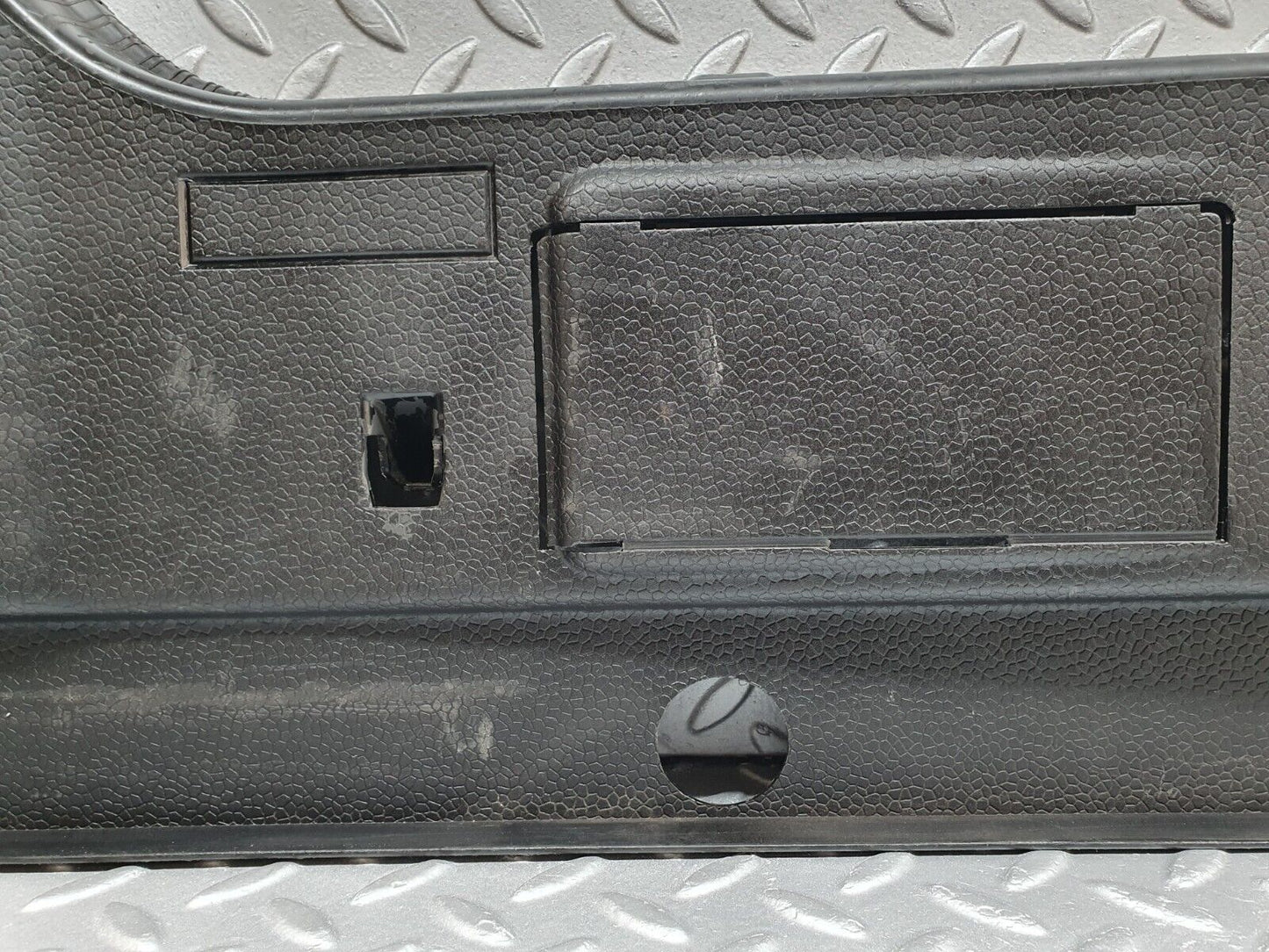 41478 Mercedes-Benz W124 200E Trunk Lock Trim Panel 1246941325