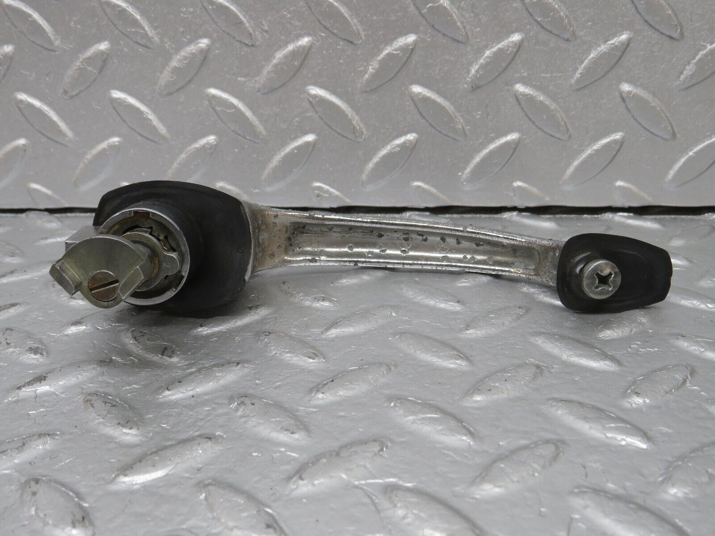 40279 Mercedes-Benz W110 230 Front Left Door Exterior Handle No Key