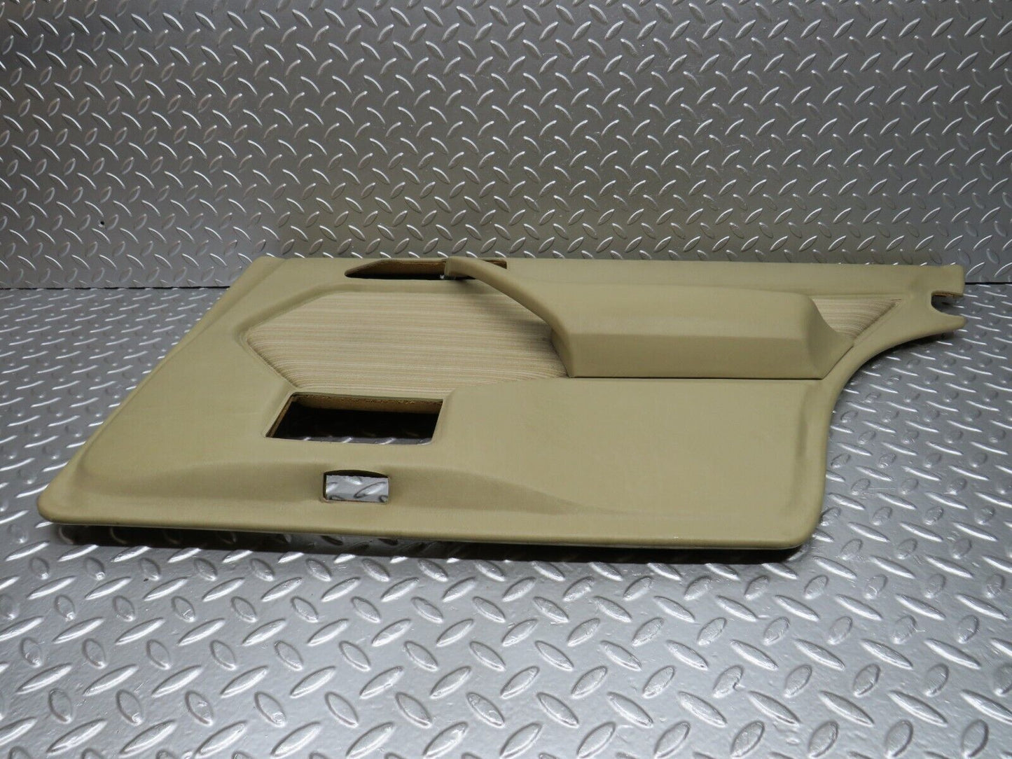29237 Mercedes-Benz W124 230E Rear Right Door Card Beige 1247370270