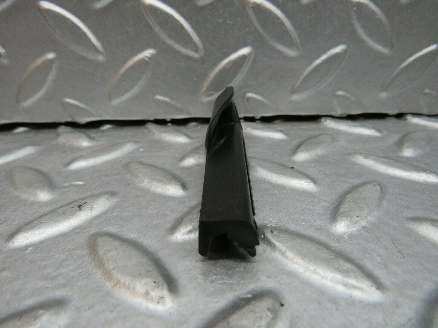 22269 Mercedes-Benz S123 280TE Wagon Left Sill Rubber Seal End Cap 1236981598