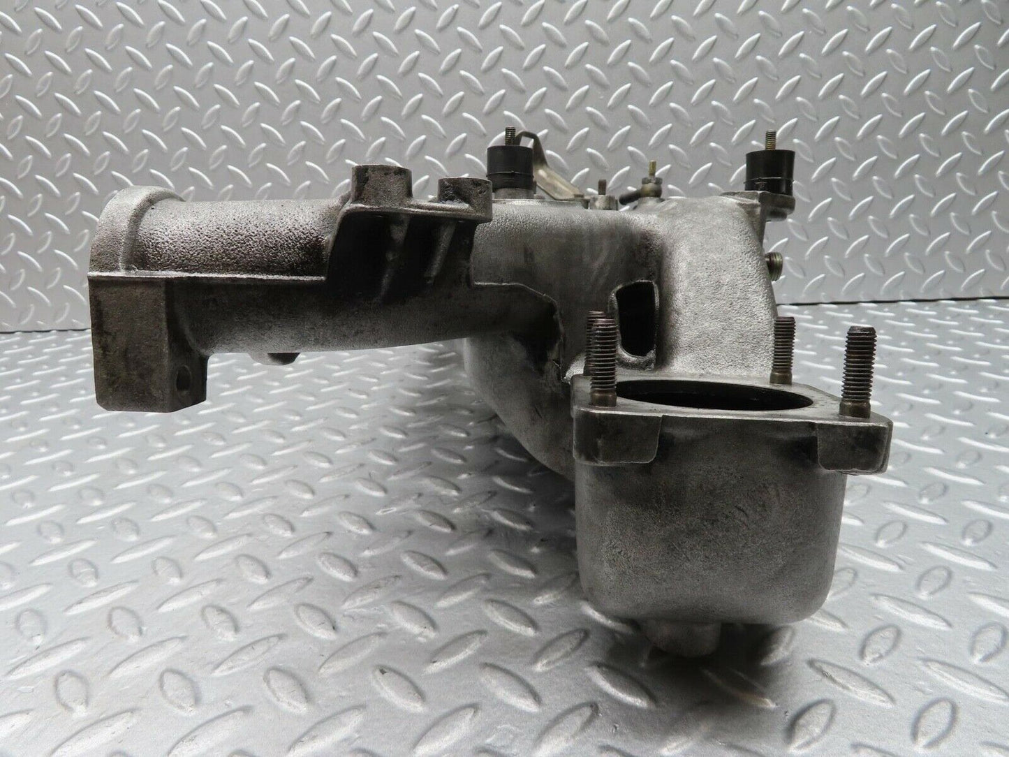 14080 Mercedes-Benz C107 280SLC Intake Manifold 1101412401