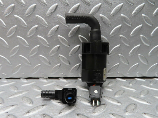 21674 Mercedes-Benz W126 300SE Temperature Sensor Bosch 0008306108