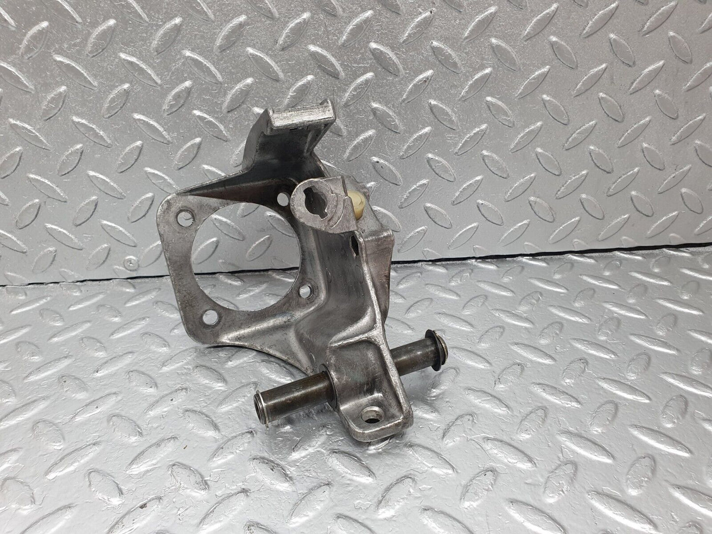 42707 Mercedes-Benz W201 190 Brake Pedal Bracket 1242900419