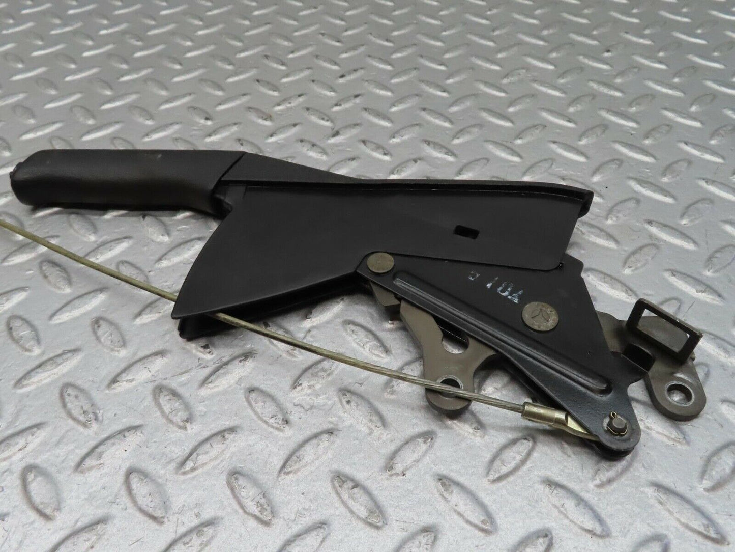 14711 Mercedes-Benz W201 190E Handbrake Lever 2014270134