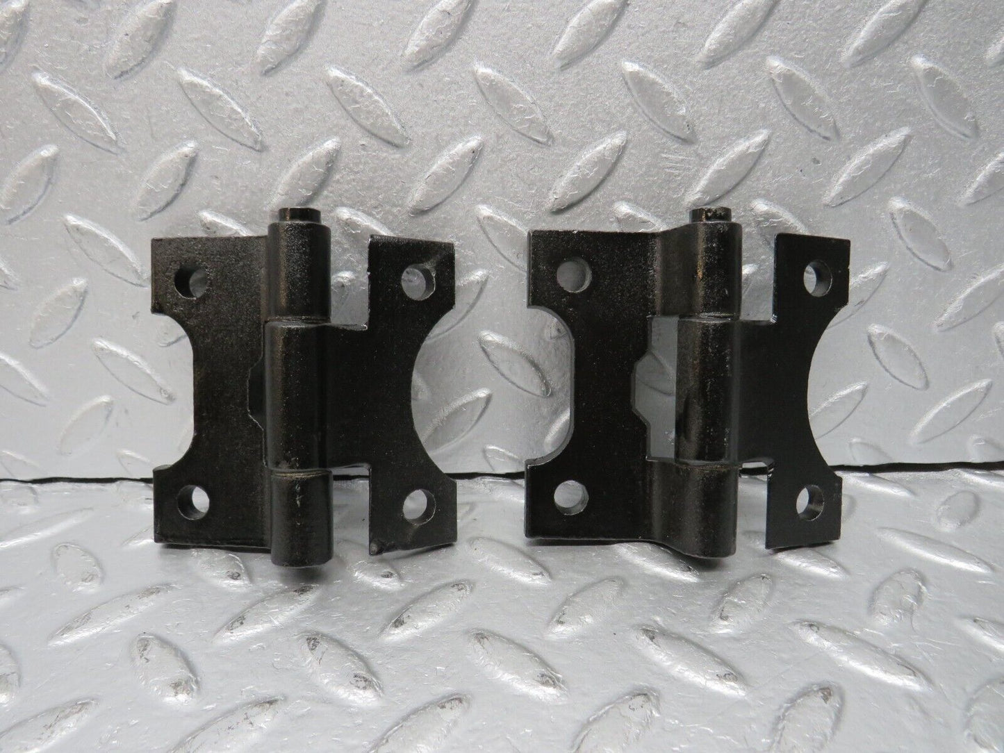 39235 Mercedes-Benz R107 500SL Door Hinge Left Side