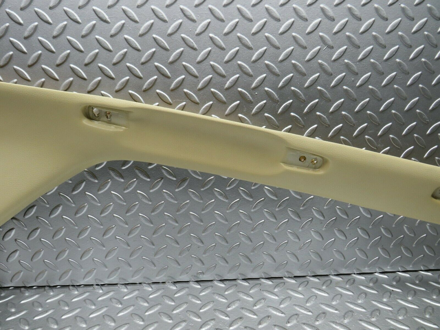 22660 Mercedes-Benz C107 450SLC Coupe C Pillar Cover Left Side Cream