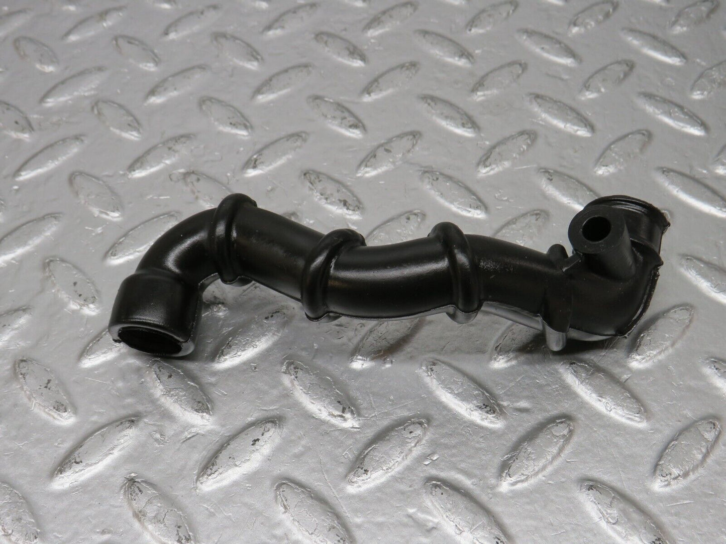 34203 Mercedes-Benz W124 260E Air Intake Pipe 1030940482
