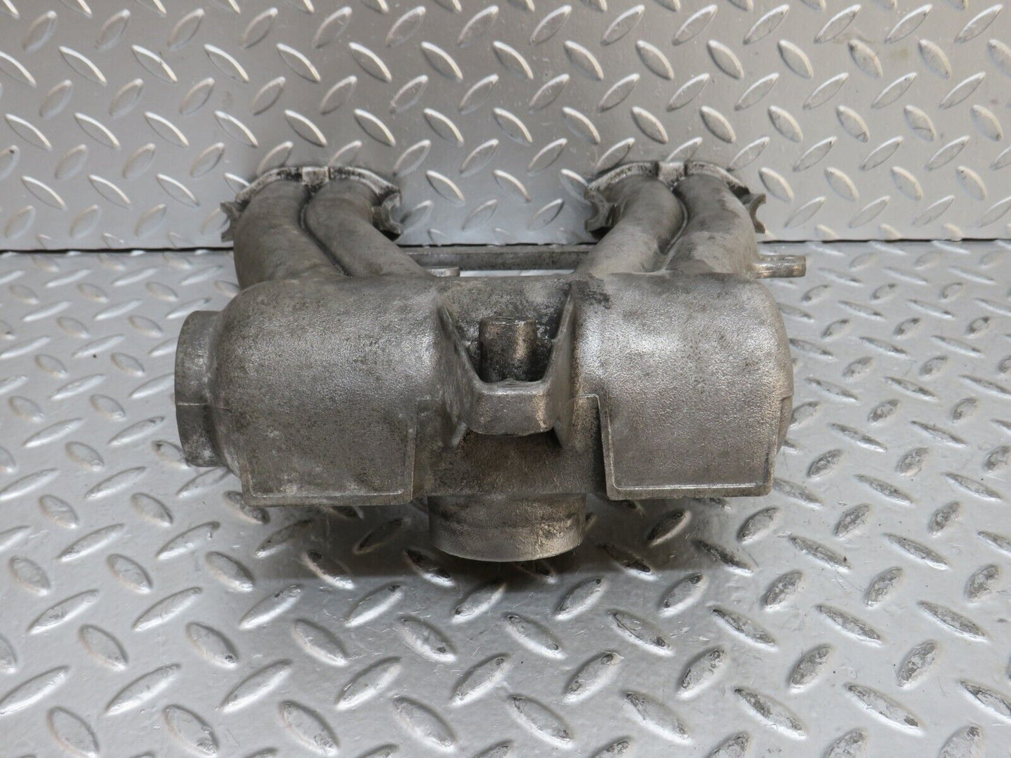 28421 Mercedes-Benz S123 240D Wagon Intake Manifold 6151410201