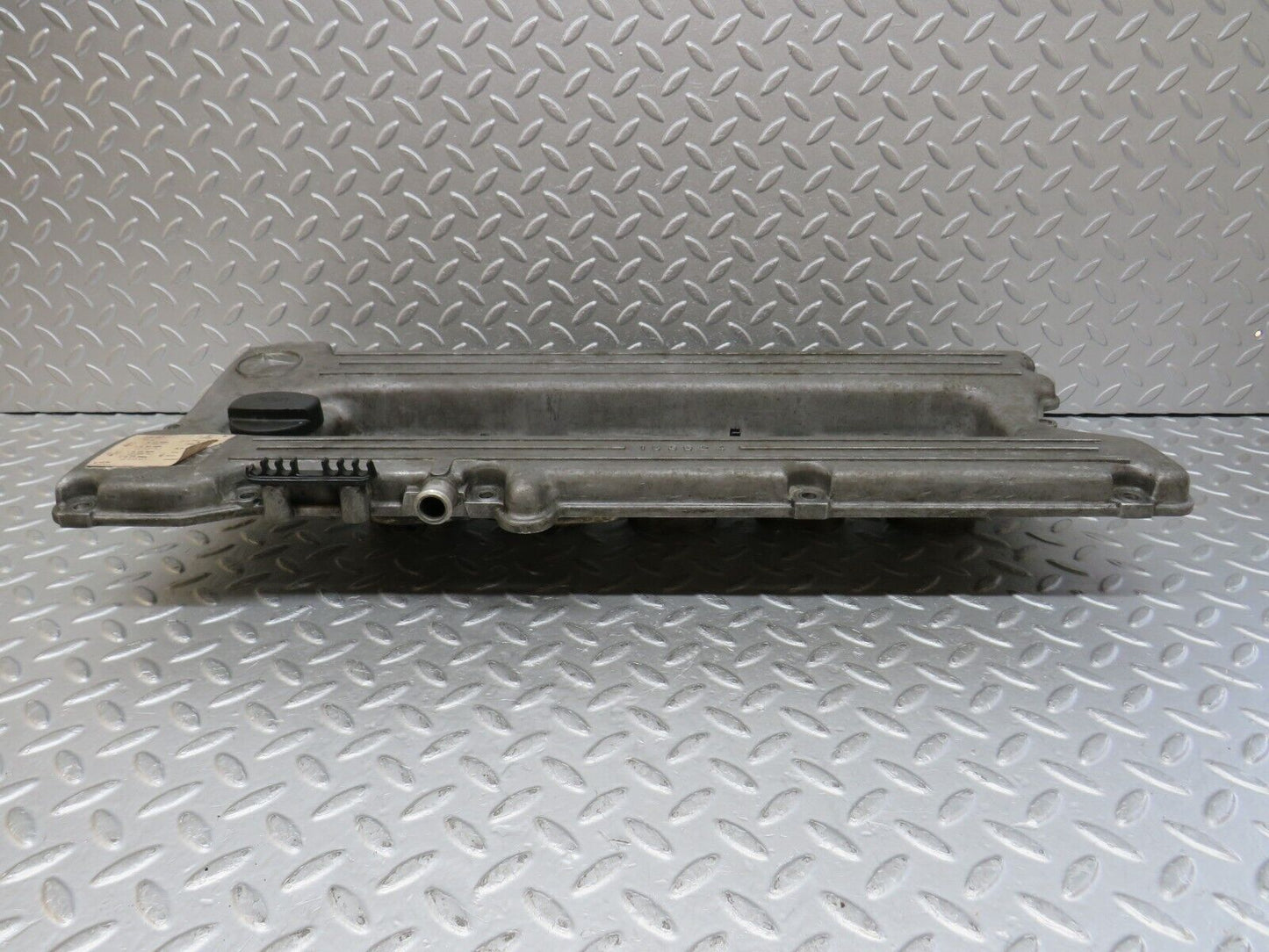 35637 Mercedes-Benz R107 280SL Coupe Cylinder Head Valve Cover 1100160905