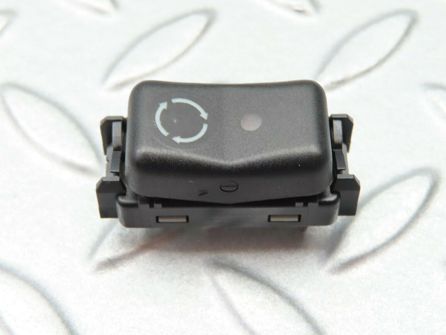 5348 Mercedes-Benz W124 230 E Air Circulation Power Switch 1248210351