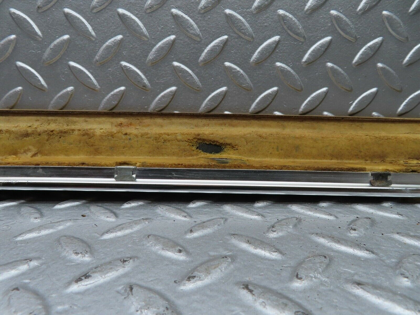 20253 Mercedes-Benz W114 280CE Coupe Rear Panel Top Trim Left Beige