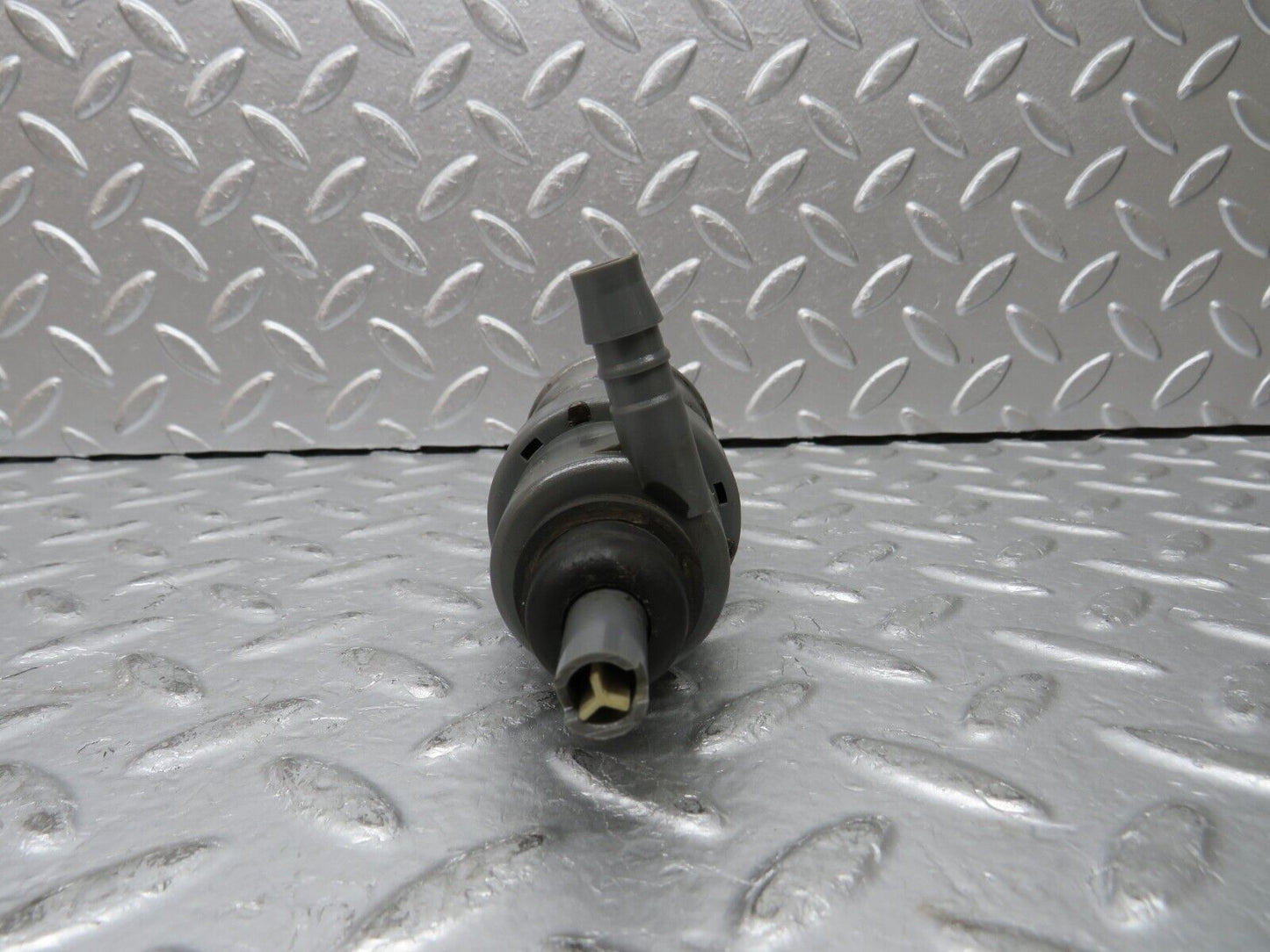 30131 Porsche 924 Windscreen Washer Pump Hella