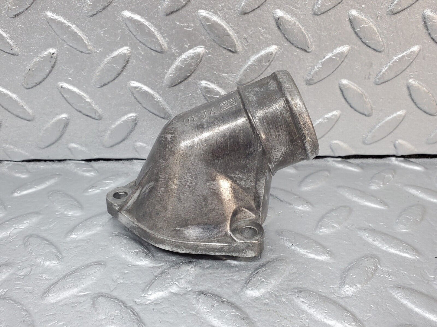 45937 Mercedes-Benz W126 420SE Thermostat Housing 1172030174