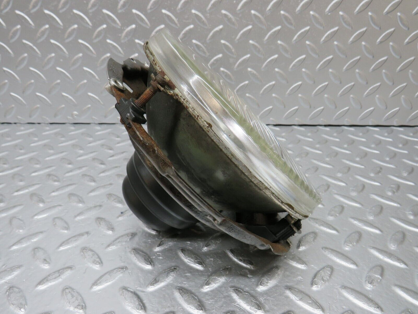 30021 Porsche 924 Headlight Hella 201116560