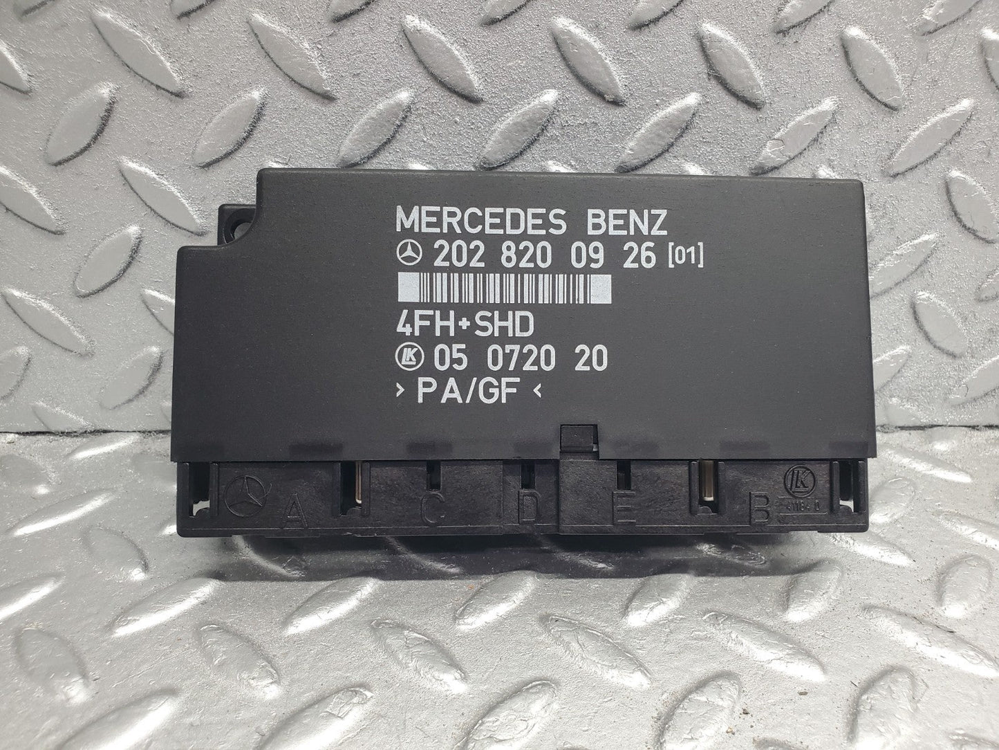 W124 Wagon comfort control unit used OEM