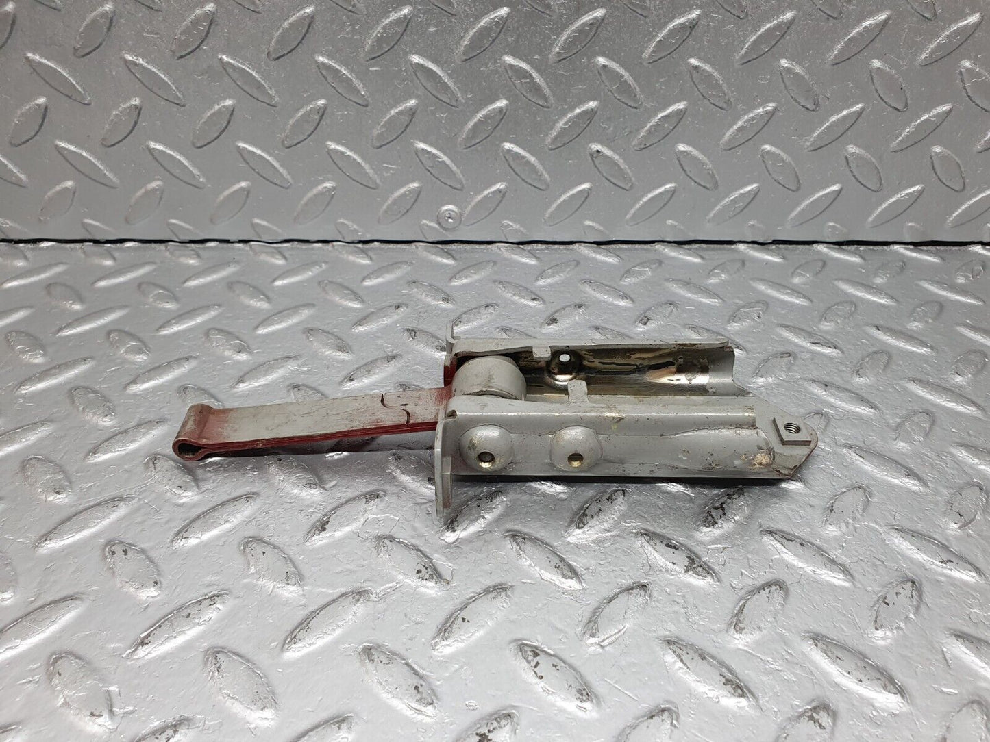 41075 Mercedes-Benz W126 300SE Door Safety Check Strap Front