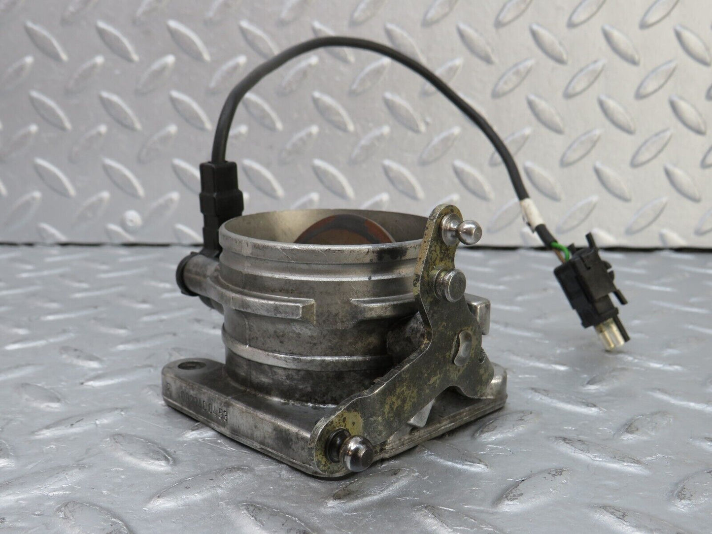 36673 Mercedes-Benz W201 190E 2.0L Throttle Body Valve & Sensor 0021400453 0055459824 240124/001/002