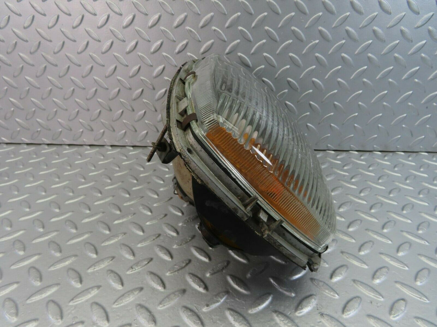 10635 Mercedes-Benz W115 Pre Facelift Headlight Hella Left or Right