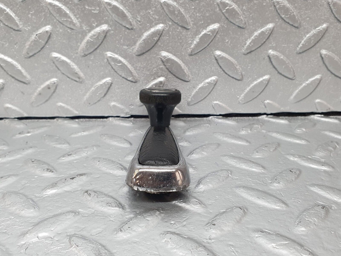 43418 Mercedes-Benz W108 280SE Window Lifter Crank Handle