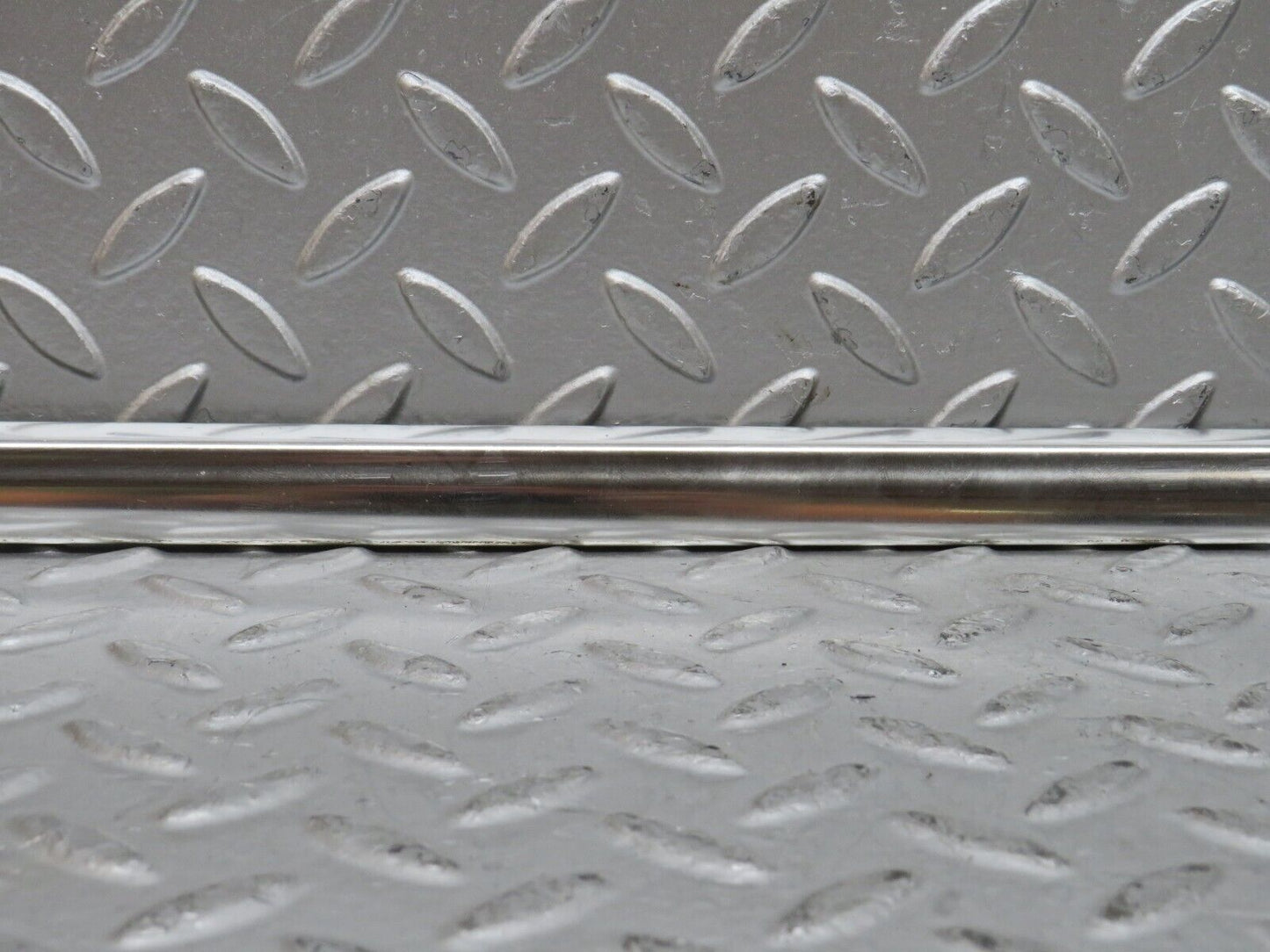 28231 Mercedes-Benz S123 240D Wagon Rear Right Window Chrome Moulding Trim