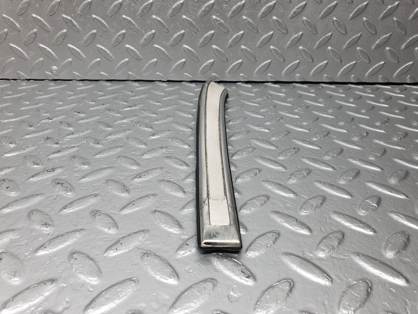 40749 Mercedes-Benz W123 300D C Pillar Exterior Trim Right Side 1236902880