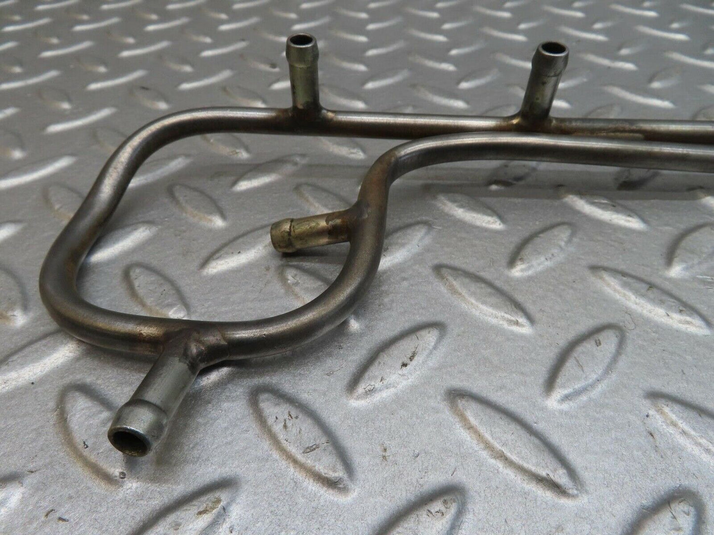 13787 Mercedes-Benz R107 450SL Fuel Injector Pipe Pair