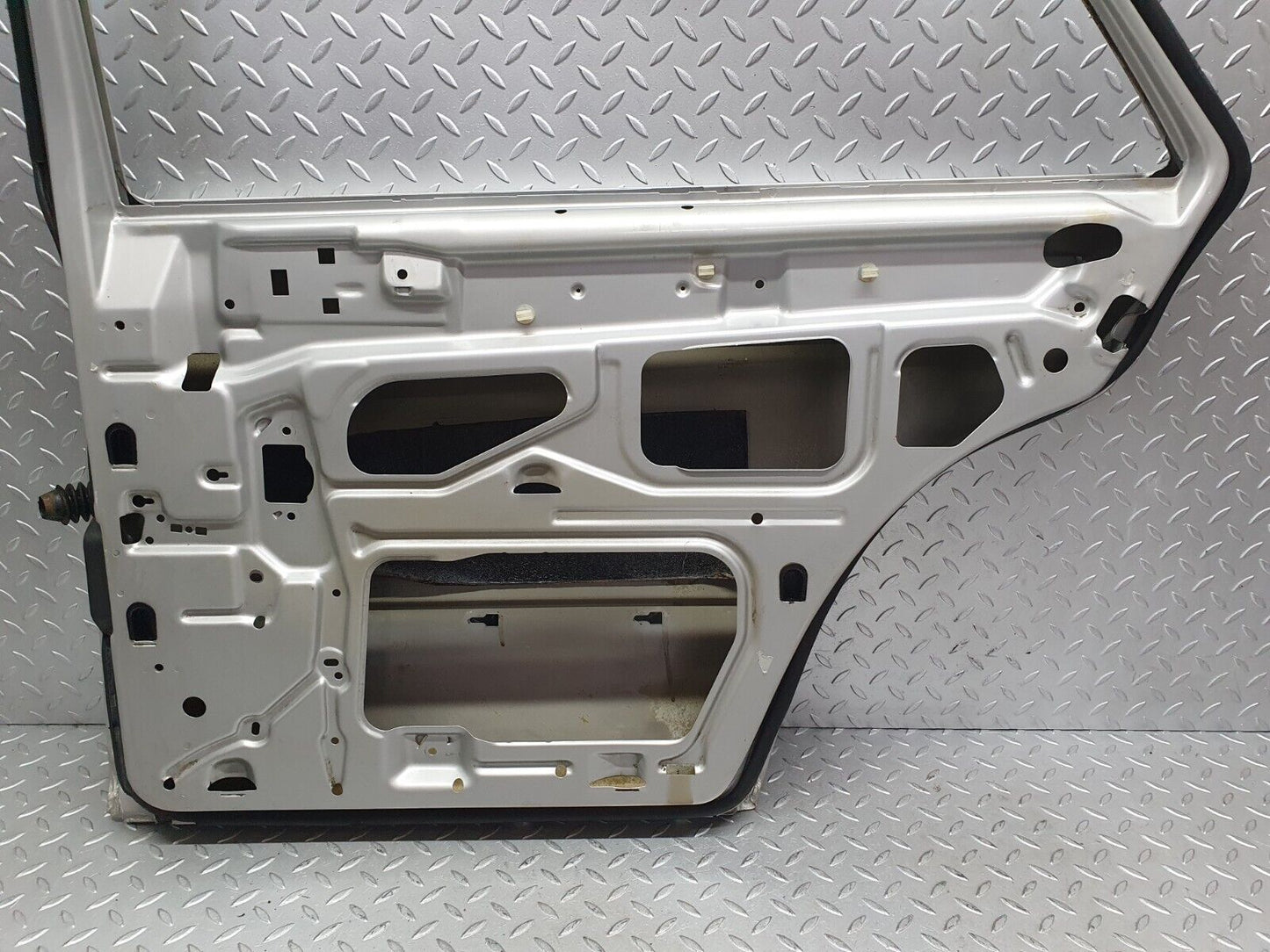 42970 Mercedes-Benz W201 190 Rear Right Door