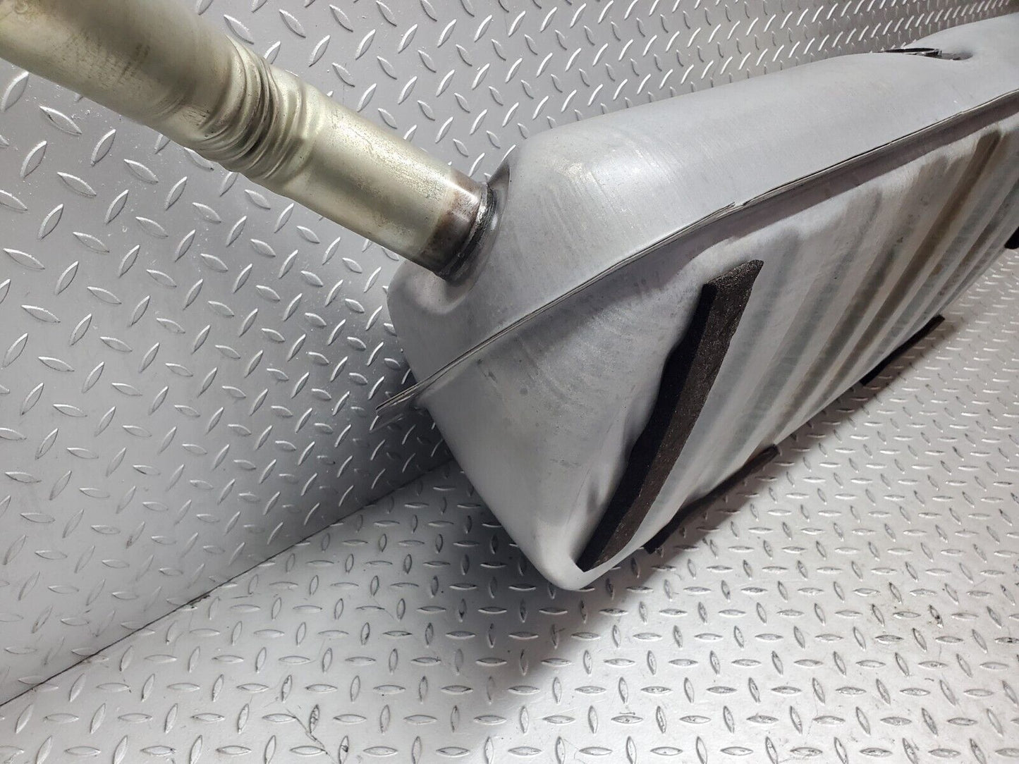 44883 Mercedes-Benz W124 220E Fuel Tank