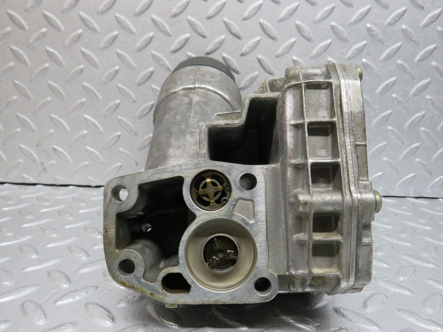 39789 Mercedes-Benz R129 320SL Coupe Oil Filter Housing 1041840095 1041845302 1041840608
