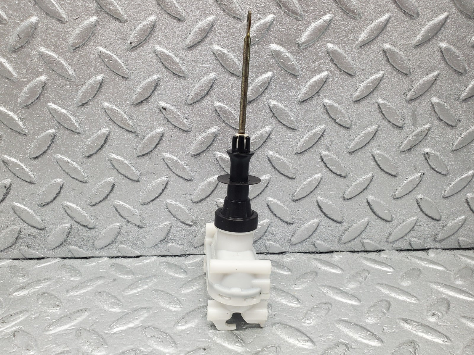 W201 Baby Benz rear left door lock vacuum actuator used OEM