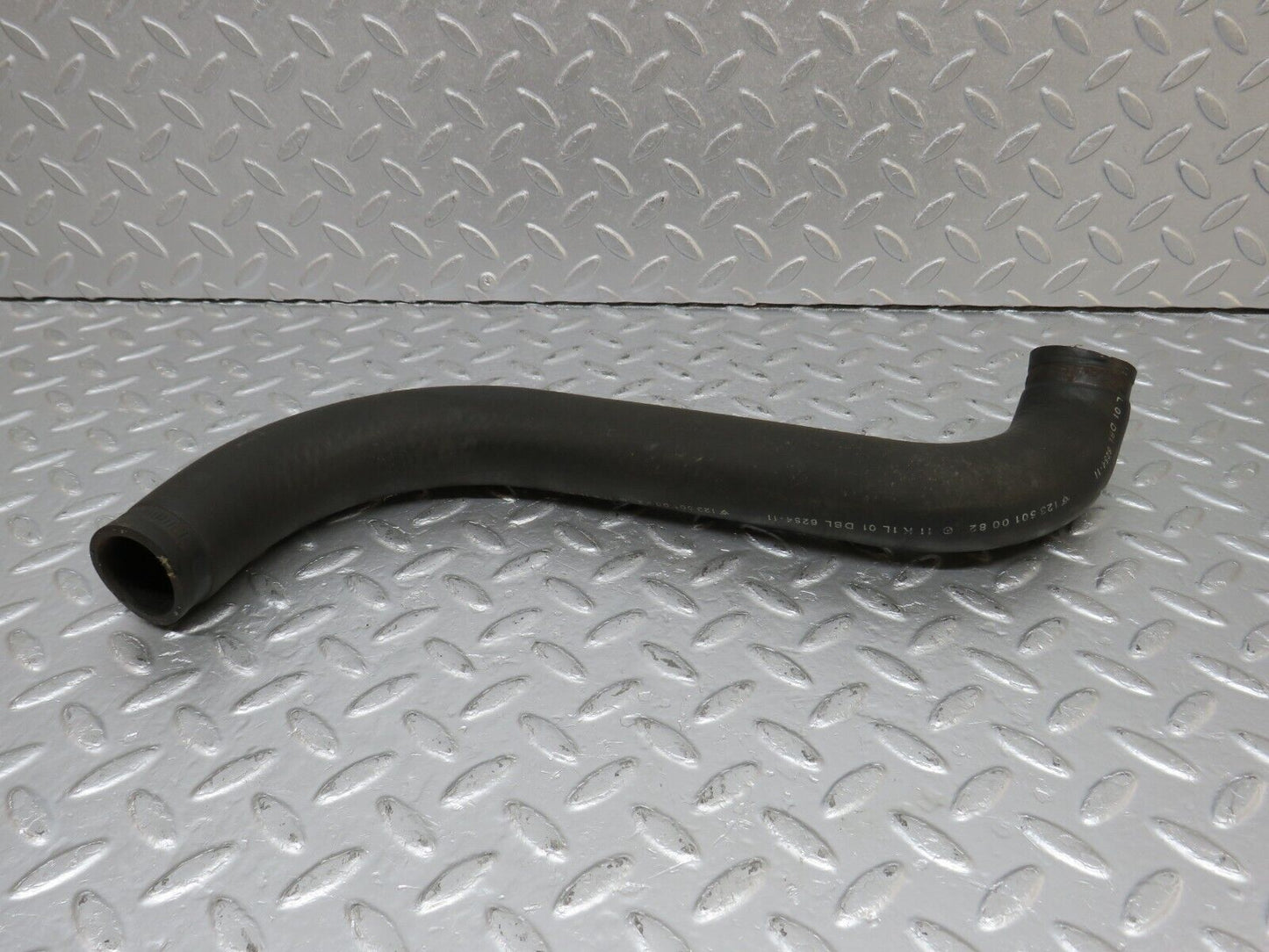 40578 Mercedes-Benz W123 300D Radiator Hose Pipe 1235010082