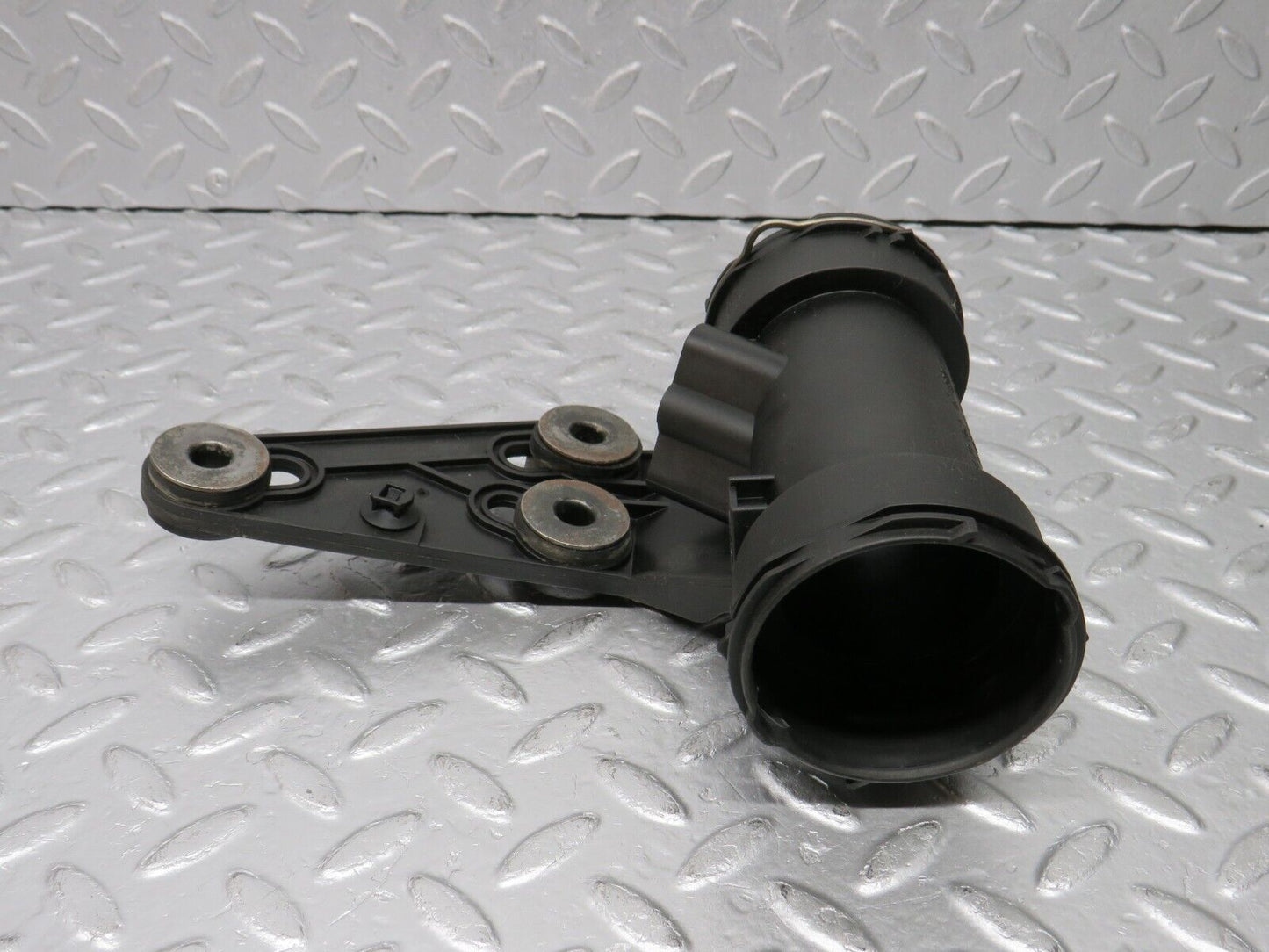 38818 Mercedes-Benz W203 W209 Air Flow Mass Meter Sensor Bracket 2035200095