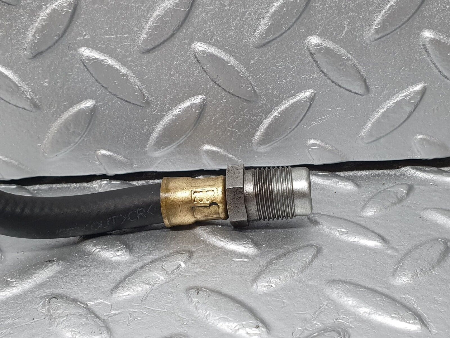 40754 Mercedes-Benz W123 300D Fuel Tank Fuel Filter Hose Pipe