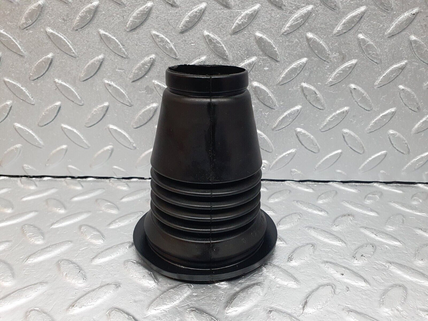 40890 Mercedes-Benz W126 300SE Steering Column Rubber Cover 1264620196