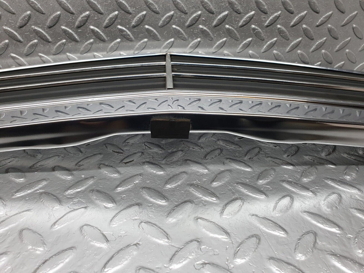 41801 Mercedes-Benz W202 C200 Bonnet Grill Chrome 2028880323
