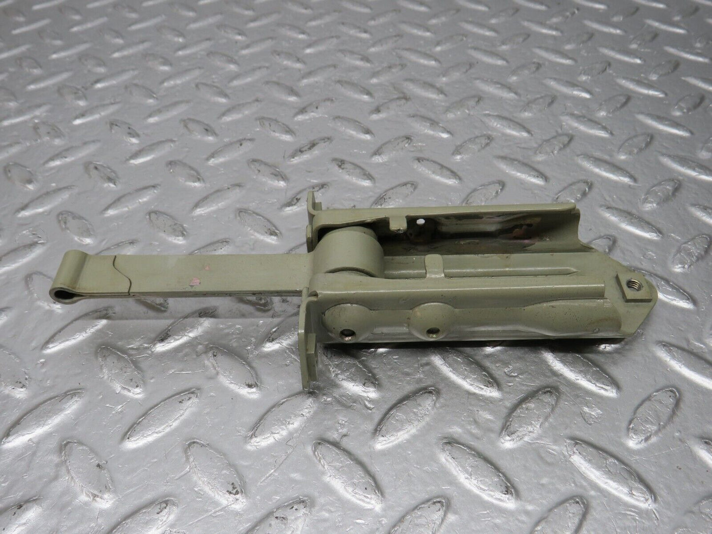 33690 Mercedes-Benz W201 190E 2.0L Door Safety Check Strap