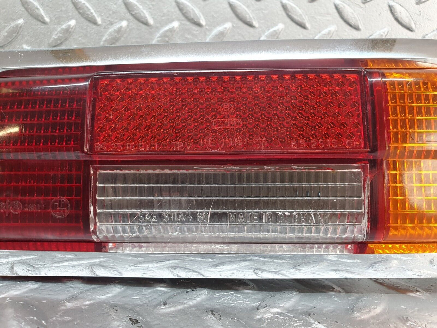 43284 Mercedes-Benz W108 280SE Tail Light Right K33268 1088260259 1088260256