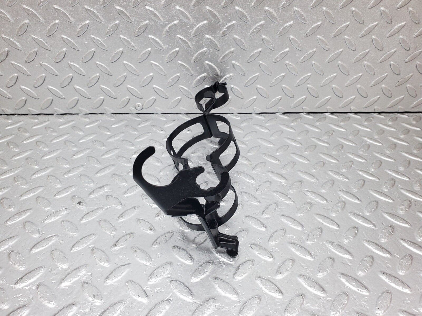 44475 Mercedes-Benz W123 280E Fuel Pump Fuel Filter Bracket