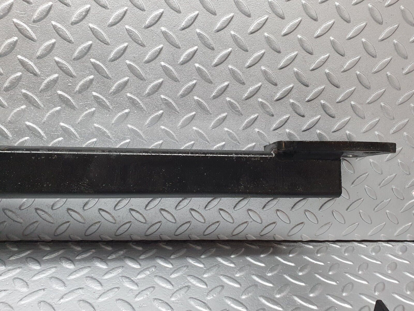 42122 Mercedes-Benz W202 C200 Genuine Tow Bars