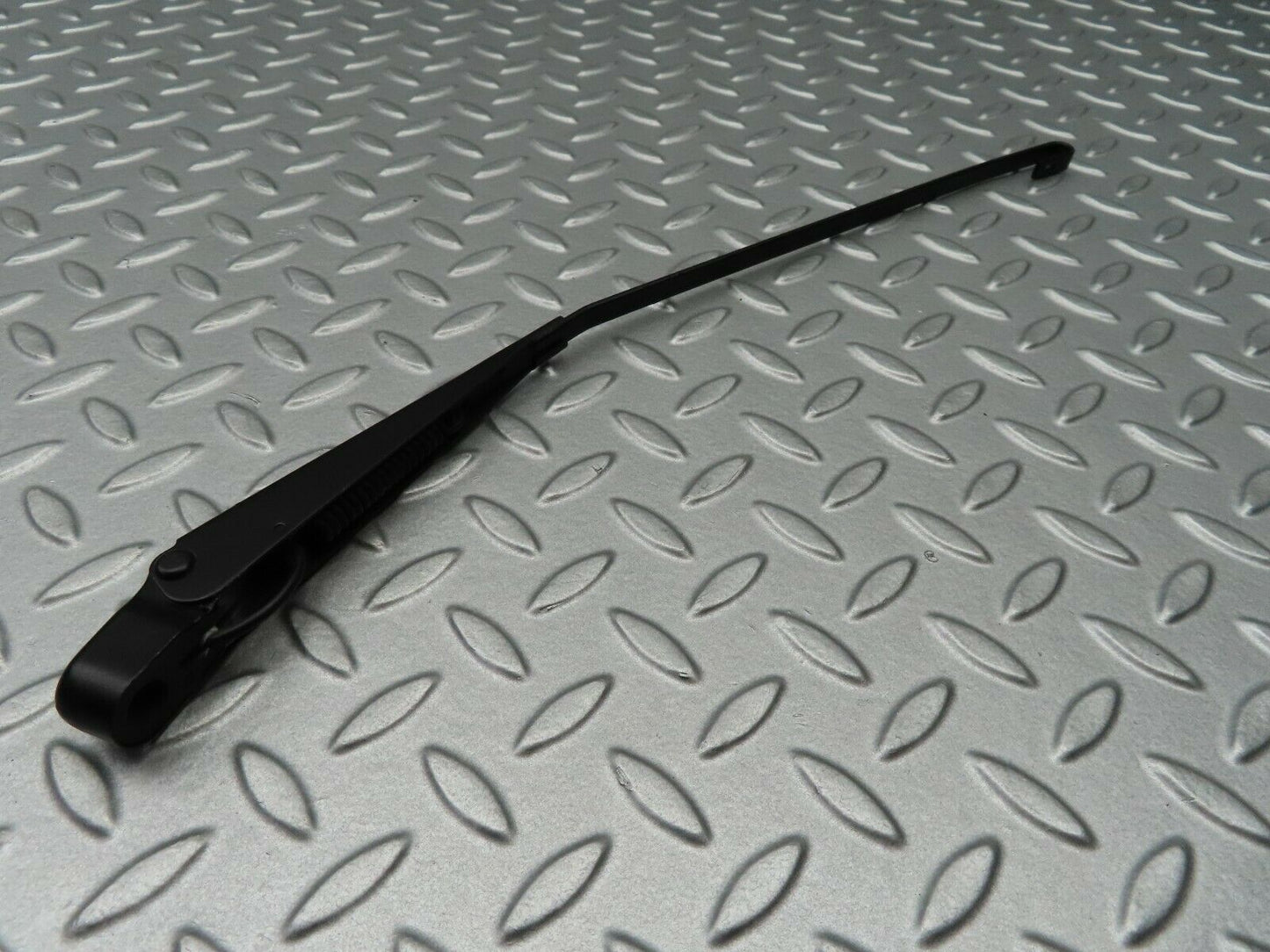 5167 Mercedes-Benz R107 350SL Wiper Arm Right