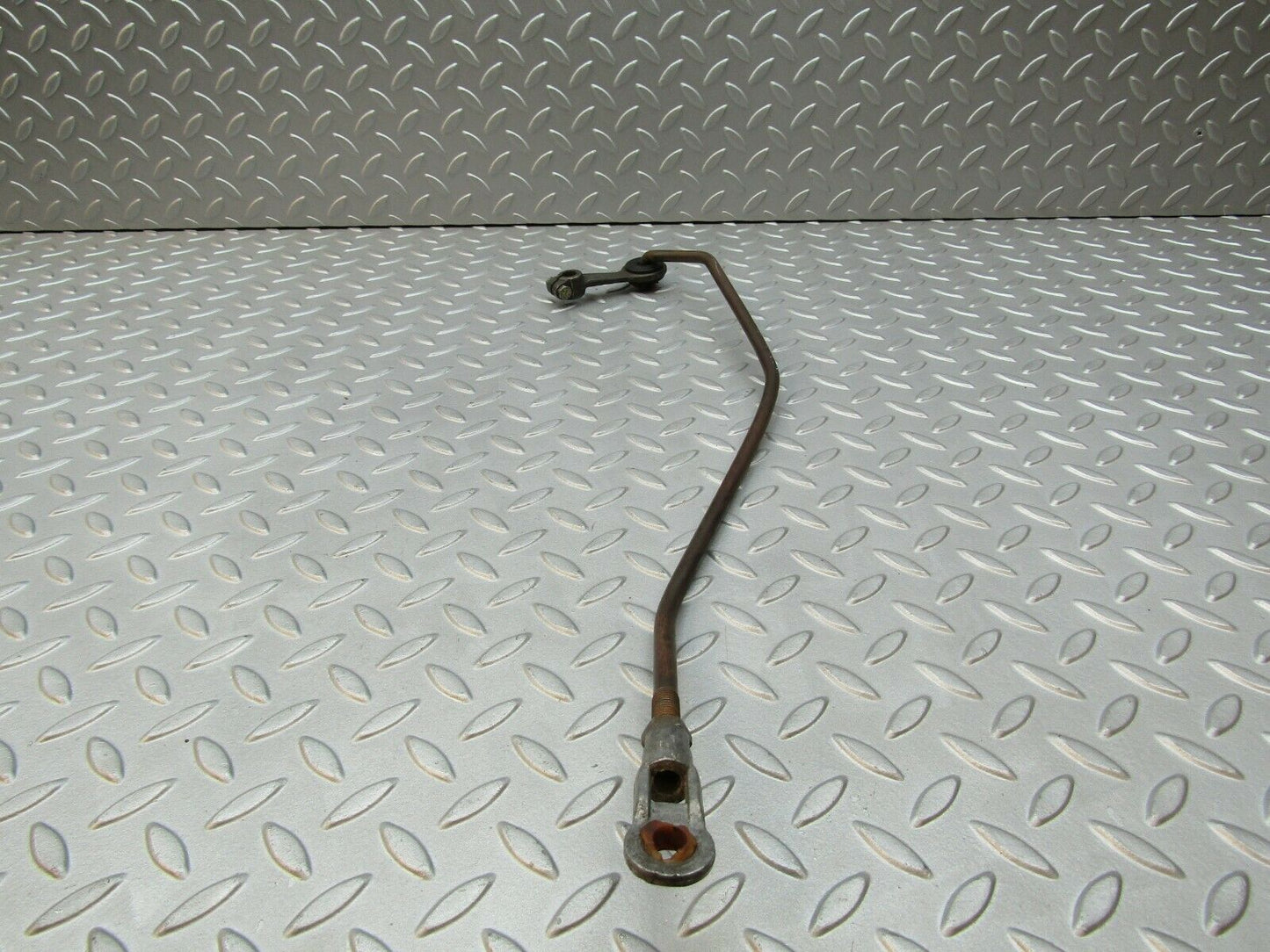 3293 Mercedes-Benz W115 220D Manual Gear Shift Linkage 3-4 0009920510