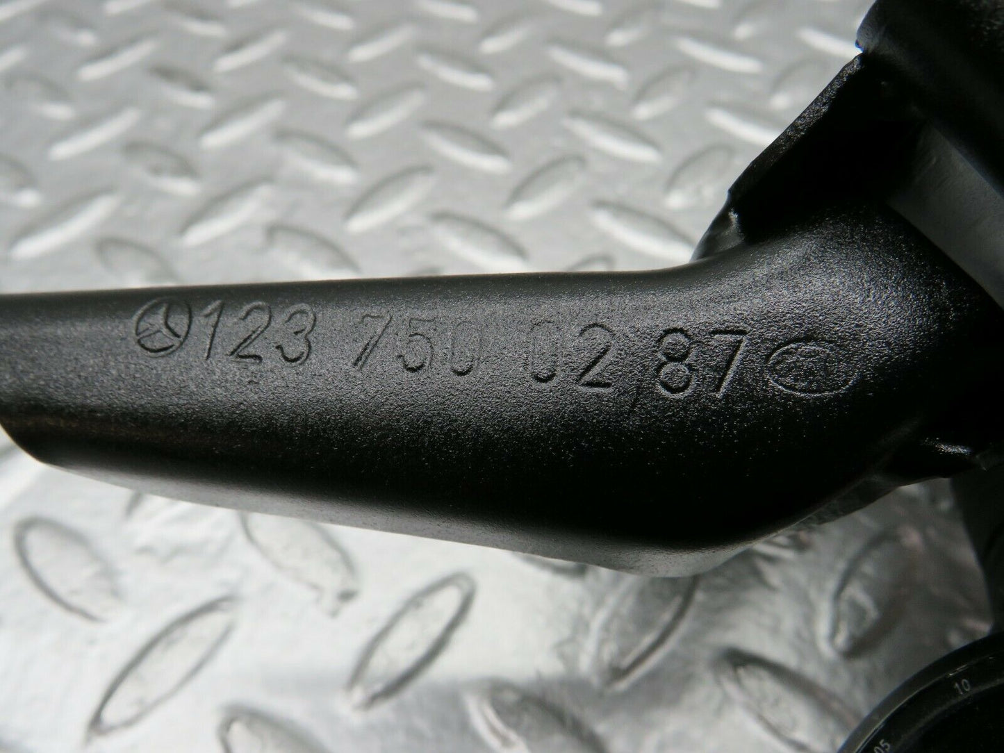 24077 Mercedes-Benz W123 280E Trunk Lid Hinge Pair 1237500187 12375800287