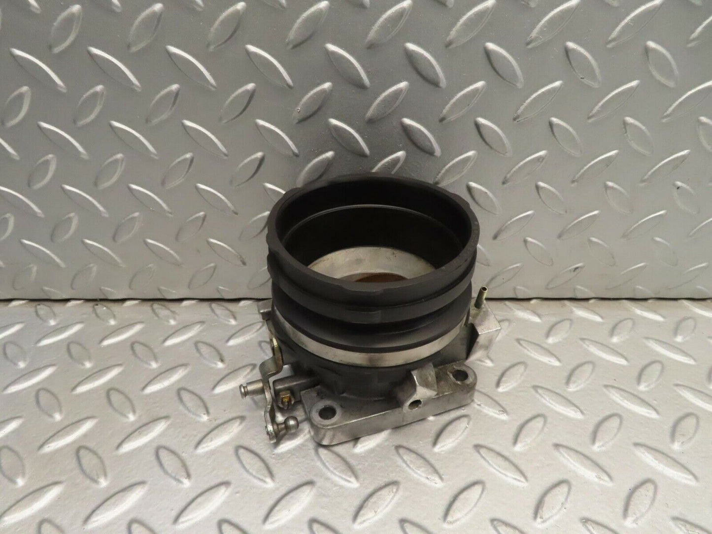 11717 Mercedes-Benz R107 450SL Coupe Throttle Body Valve 1001410382